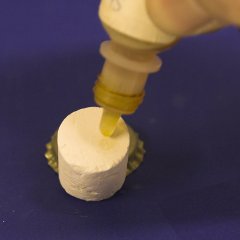 File:Starch test adding iodine.jpg